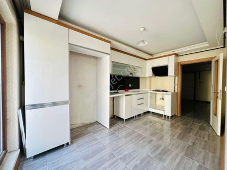 Ankara Hastanesi Yakını 2.katta 3+1 Asansörlü Satılık Daire !!!