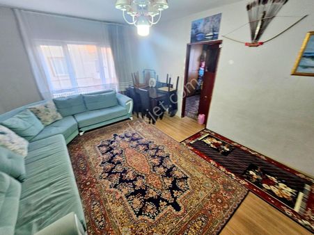 Bilgen Vatan'dan Hacıkadın Göbek'te Cadde Yakını Yüksek Giriş Kat Konumlu 3+1