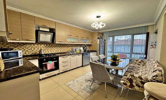 Çiçeklide Selçuklu Cad.yakın Ön Cephe Teraslı Dublex Fiyat Düştü