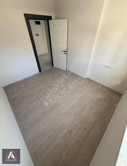 Faruk Arısan'dan Denize 0 Ve Deniz Manzaralı Çok Geniş Lüx 2+1