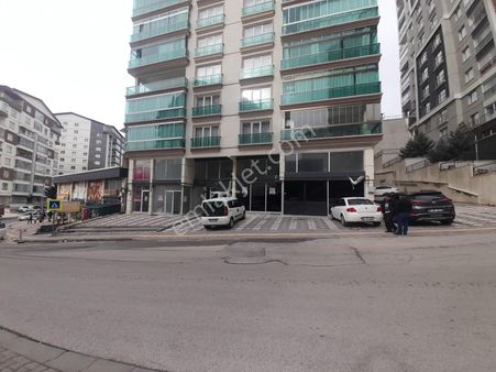 Mamak ,boğaziçi ,985 Sk.ta ,kullanışlı ,mutfaklı ,tuvaletli ,asma Kata Mü Sait 186 M2 Dükkan