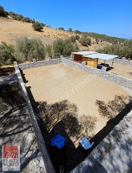 Yeni Foça Cumhuriyet Mahallesinde Doğa İçinde Yatırımlık Arsa
