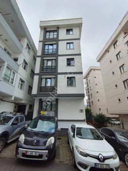 Çekmeköy Çatalmeşe Merkezi Konumda Kiralık 2+1 75m² Daire