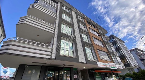 Sahile 1 Dakika Eşyalı Kiralık 1+1