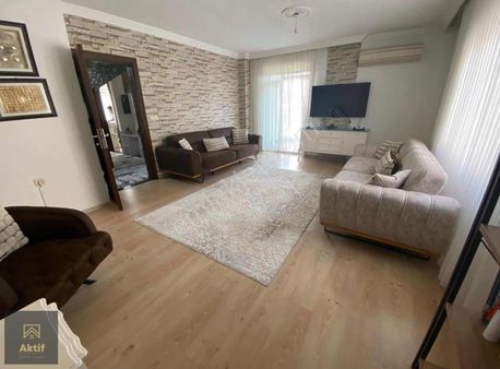 Emek Mah Tramvay Dibi Şelale Hastane Arkası 200m2 4+1 Dublex