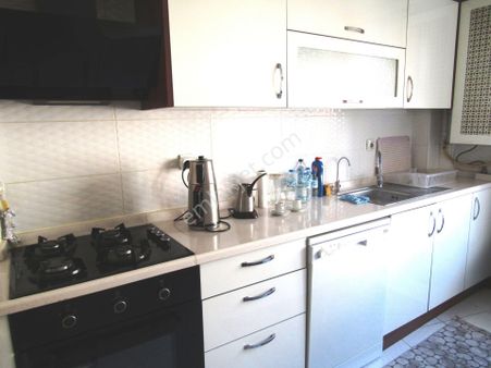 Yıldırım Umurbey Çimencaddesi 3+1 120m2 3.arakat Eşyalı Satılıkdaire 2.600bintl