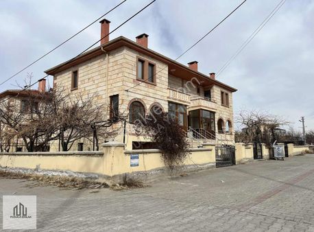 Avanos Altınevlerde Dubleks 5+1 Kapalı Garajlı Daire