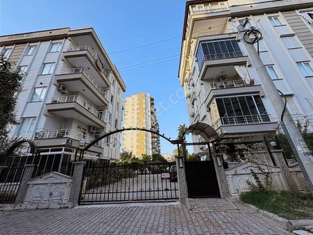 Antalya Konyaaltı Liman 'da Satılık 2+1 Daire