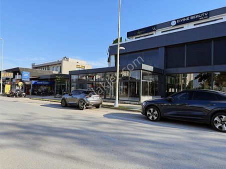 Güzeloba Rauf Denktaş Cadde Üzeri Kiralık Plaza