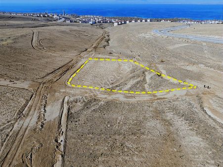 Edremit'te Villa İmarlı Uygun Fiyat 4.517m² Arsa