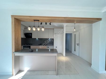 Parstan İkizçayda Full Tadilatlı Doğalgazlı Denize 500 Metre 2+1