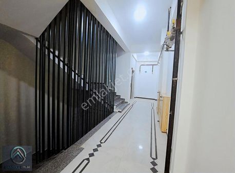 Çanakkale Merkez | Karacaörende| Sıfır Bina 1+1 | 65 M² Teraslı