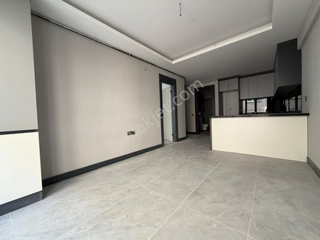 Kariyer'den İncirli'de Tek! Merkezi Konumda Her Katta 1+1 2+1 Lüx Alttan Isıtmalı Daireler