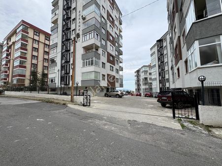 Trabzon Aydınlıkevler Mahallesi Borankent 3+1 Satılık Konut