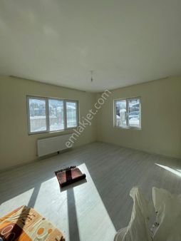 Konak'ta Kiralık 2+1 Daire