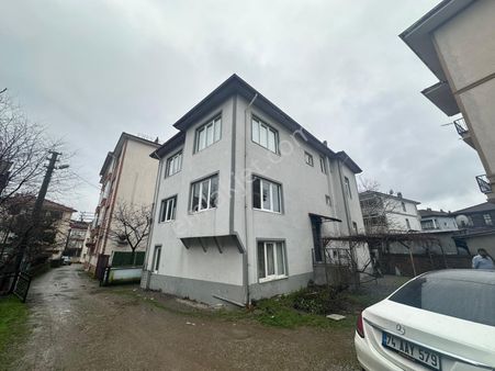 Bilgin Emlaktan Merkezi Konumda Emlak Ücretsiz Depozitosuz Kiralık Daire