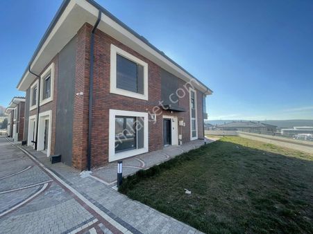 Ihlamurkent'de Kapalı Özel Havuzlu 5+1 Site İçi Lüks Villa