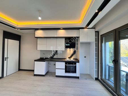 Parstan İkizçayda Ön Cephe Doğalgazlı Arakat Asansörlü 1+1