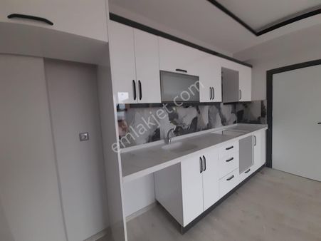 Parstan Hekimzadede Sıfır Arakat Doğalgazlı Asansörlü Fırsat 1+1