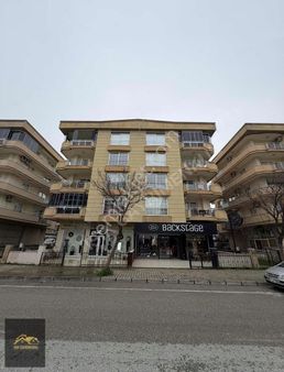 Işık Gayrimenkul'den Kiralık Hürriyet Mh. Avm Yakını 3+1 Daire