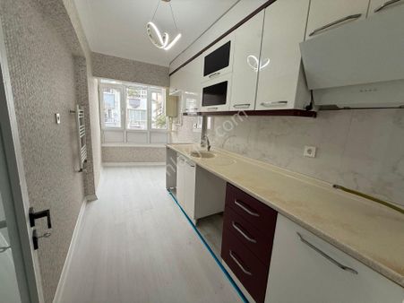 Bilgen Vatan'dan Hacıkadın Göbek Yakını Lüks Yapılı Masrafsız 1. Kat 3+1 Ön Cephe Satılık Daire