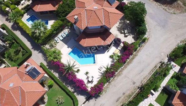 Ovacık'ta Babadag Yolunda 3+1 Geniş Villa