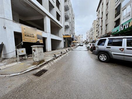 Betonyol Cadde Üzeri Emsalsiz 2 Katlı 180 M2 Kiralık Sıfır Köşe
