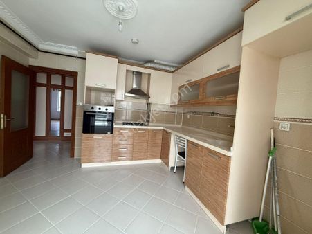 Vatan'dan Uyanış'ta Evcil Hayvanlar Parkı Yakını Asansörlü 4+1 Ebeveyn Banyolu Asansörlü Satılık