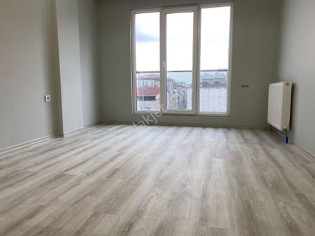 Avrupa Emlak Tan Esenler Fatih Mah 70m² 2+1 3.kat,5 Yıllık,yeni Bina,iskanlı,asansörlü(kiracılı)