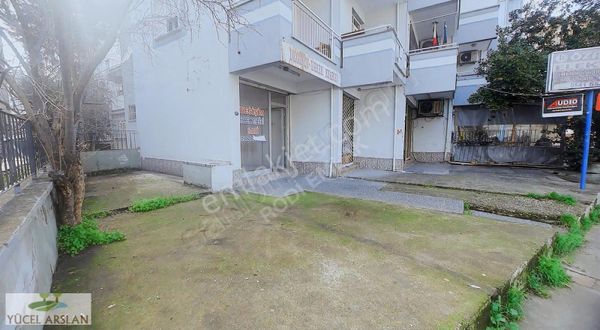 Menemen Esatpaşa'da Kiralık Dükkan - 25m² Kapalı, 80m² Açık Alan