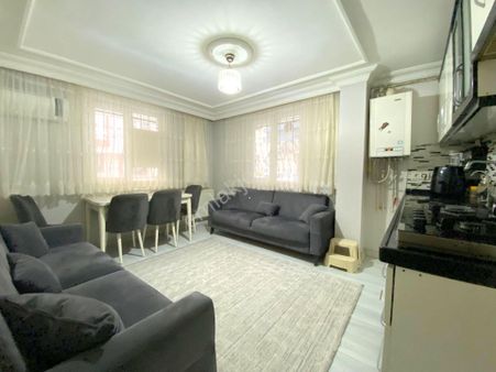 Tutar Da Mevlana Cami Yakını 2+1 Yüksek Giriş Açık Mutfak