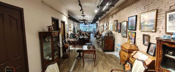 Bahçelievler Beşevler Parkı Karışı Cadde De 260 M2 Dükkan