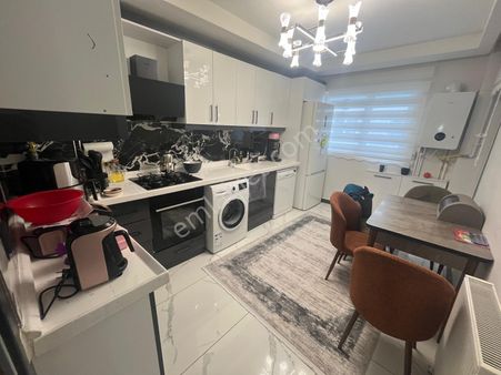 Mç Emlak'tan Yenikent 29 Ekim Mahallesin'de 3+1 Satılık Daire