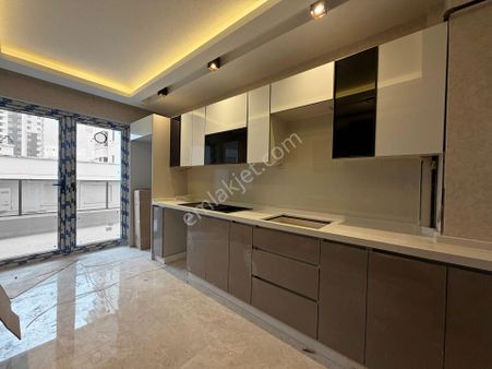 Cihandan Yahyalarda Onkoloji Hast Yakını İvedik Cadde Üzeri 4+1