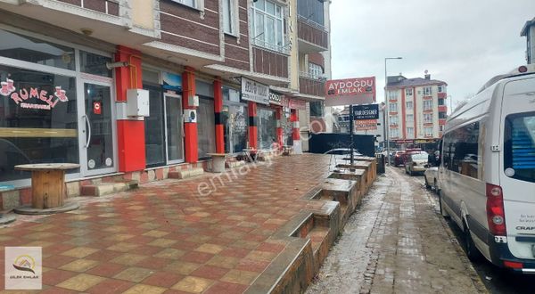 Cumhuriyet Mahallesi Yıldız Caddesi Ne Cephe Satılık Dükkan