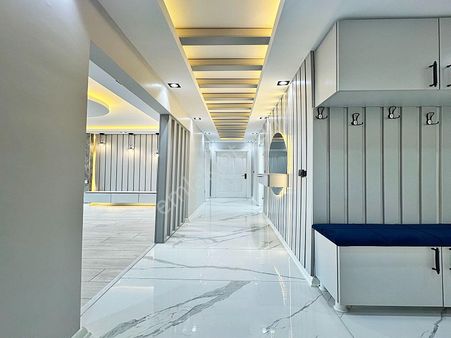 Havuzlu Güvenlikli Site İçinde 150m2 3+1 Acil Satılık Daire !!!