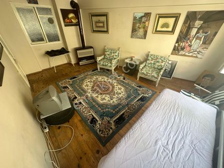 Altıparmak Hocahasan'da | Ara Kat, Geniş 90 M² Yatırımlık 2+1 Satılık Daire