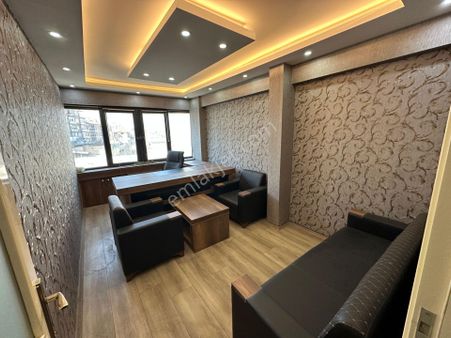 Toprak Emlak'tan Şehir Merkezinde Satılık 1+1 Eşyalı Ofis !