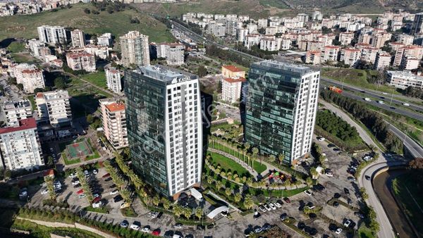 İzmir Karşıyaka Aypark Rezidansta Satılık Geniş Tip 3+1 Daire