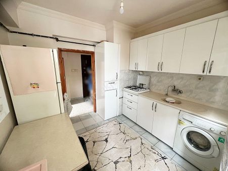 Güventepe Caddede 2.kat Güney Cephe3+1 Daire Büyüklüğünde Depolu