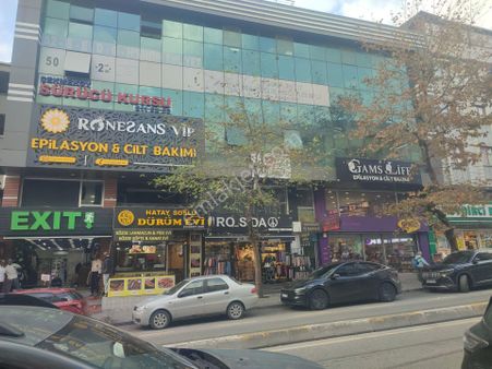 Çekmeköy Şahinbey Caddesi – Ortaklar İş Hanında 85 M² Satılık Ofis