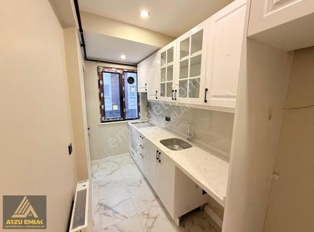 Arzu Emlaktan Gazi Mah 2+1 Asansörlü Sıfır 2+1 Satılık Daire