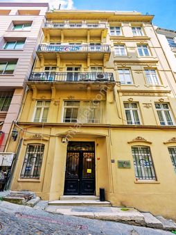 Beyoğlu Odakule'de, 7 Katlı, 1285m2 Komple Kiralık Bina