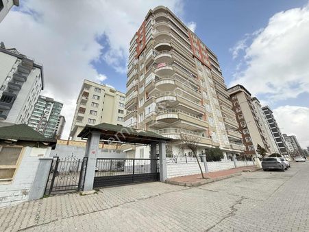 Doğukent'te Acil Satılık Arakat 3+1