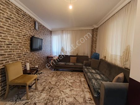 Çekmeköy Mh Merkez Mh Köroğlu Cad Üstünde Satılık 1+1 65m² Yüksek Giriş Daire