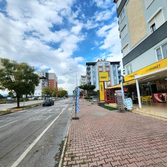 Antalya Konyaaltı Da Ana Arter Üstü Yüksek Cirolu Kiralık Market