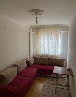 Kolçan Emlak'tan Meydan'da 1+1 Eşyalı Arakat Kiralık Daire