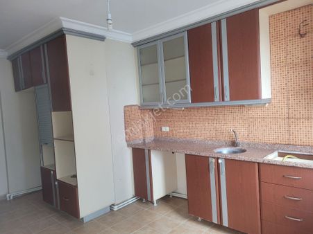 Adana Huzurevleri 4+1 Kiralık Güney Batı Kuzey Cepheli Doğalgazlı Eksiksiz Daire