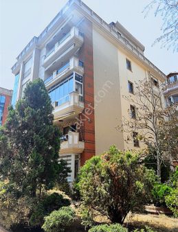 Florya'da Ormana Komşu 4+1 Lüx Giriş Katı Daire