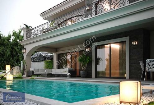 Marmaris Turunç'ta Deniz Manzaralı Lüks Villa